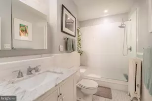 1840 Biltmore St NW, Washington, DC 20009 - Photo 13