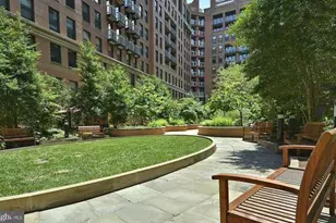 631 D Street NW, Washington, DC 20004 - Photo 21