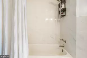 4200 Cathedral Ave NW, Washington, DC 20016 - Photo 25