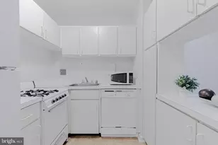 950 25th St NW, Washington, DC 20037 - Photo 5