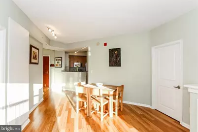 715 6th Street NW #402, Washington, DC 20001 - Photo 5