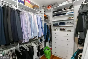 715 6th St NW, Washington, DC 20001 - Photo 17