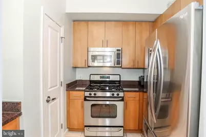 715 6th Street NW #402, Washington, DC 20001 - Photo 9