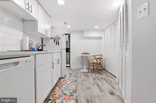 18 Randolph Pl NW, Washington, DC 20001 - Photo 21