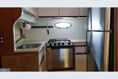 650 Wharf Street SW, Washington, DC 20024 - Photo 9