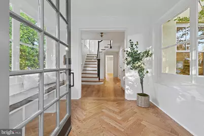 5201 38th Street NW, Washington, DC 20015 - Photo 9