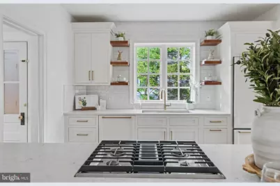 5201 38th Street NW, Washington, DC 20015 - Photo 29