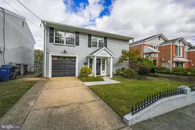 2425 Skyland Place SE, Washington, DC 20020 - Photo 3
