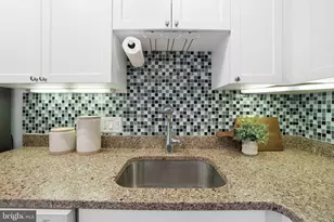 3446 Connecticut Ave NW, Washington, DC 20008 - Photo 9