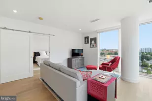 37 L St SE, Washington, DC 20003 - Photo 11