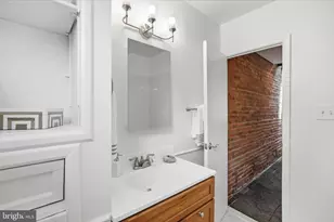 315 11th St SE, Washington, DC 20003 - Photo 25