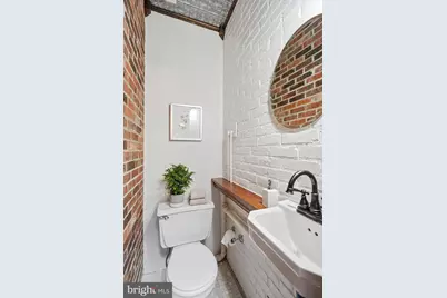 315 11th Street SE, Washington, DC 20003 - Photo 11