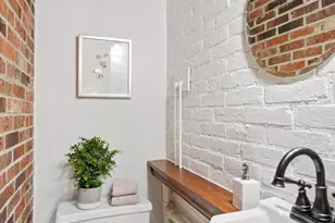 315 11th St SE, Washington, DC 20003 - Photo 11