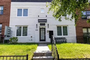 839 19th St NE, Washington, DC 20002 - Photo 1