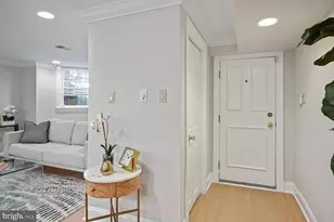 1832 Calvert St NW, Washington, DC 20009 - Photo 3