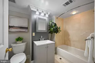 1832 Calvert St NW, Washington, DC 20009 - Photo 23