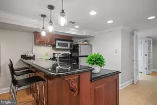 1832 Calvert St NW, Washington, DC 20009 - Photo 9