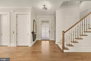 5537 Hawthorne Pl NW, Washington, DC 20016 - Photo 9