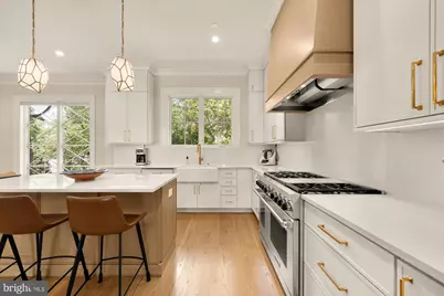 5537 Hawthorne Place NW, Washington, DC 20016 - Photo 35