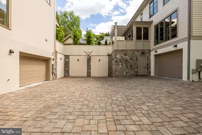 5537 Hawthorne Place NW, Washington, DC 20016 - Photo 5