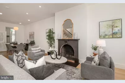 638 North Carolina Avenue SE, Washington, DC 20003 - Photo 3