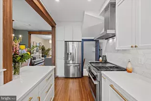 732 13th St SE, Washington, DC 20003 - Photo 7