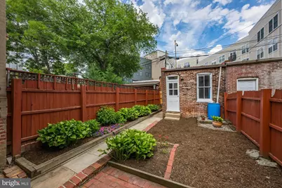 732 13th Street SE, Washington, DC 20003 - Photo 19