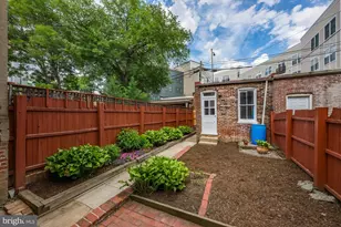 732 13th St SE, Washington, DC 20003 - Photo 19
