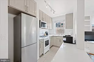 2130 N St NW, Washington, DC 20037 - Photo 9