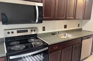 64 Hawthorne Ct NE, Washington, DC 20017 - Photo 3