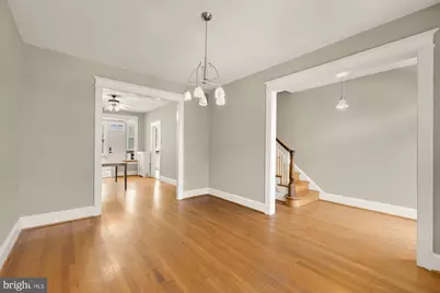 2408 37th Street NW, Washington, DC 20007 - Photo 3