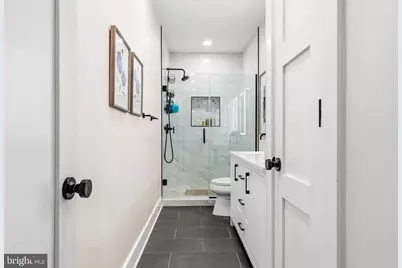 615 Irving Street NW #2, Washington, DC 20010 - Photo 27