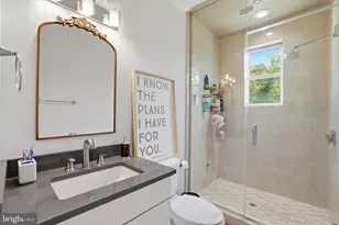 220 P St NW, Washington, DC 20001 - Photo 17