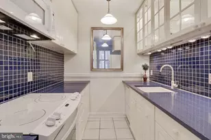3051 Idaho Ave NW, Washington, DC 20016 - Photo 9
