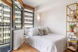1117 10th St NW, Washington, DC 20001 - Photo 9