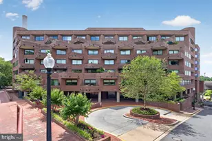 1015 33rd Street NW, Washington, DC 20007 - Photo 15