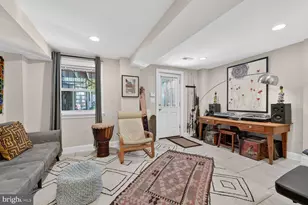 424 Allison St NW, Washington, DC 20011 - Photo 17