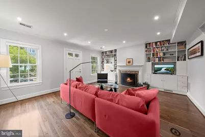 1819 37th Street NW, Washington, DC 20007 - Photo 3