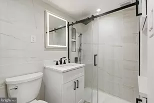 730 24th St NW, Washington, DC 20037 - Photo 11