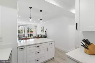 730 24th St NW, Washington, DC 20037 - Photo 7