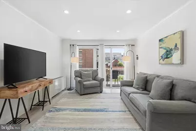 730 24th Street NW #309, Washington, DC 20037 - Photo 1
