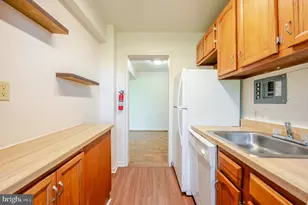 3901 Tunlaw Rd NW, Washington, DC 20007 - Photo 7