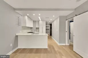 37 L St SE, Washington, DC 20003 - Photo 11