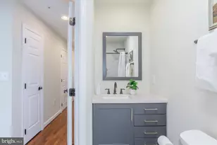 815 G St SW, Washington, DC 20024 - Photo 17