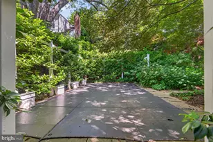 1656 Foxhall Rd NW, Washington, DC 20007 - Photo 5