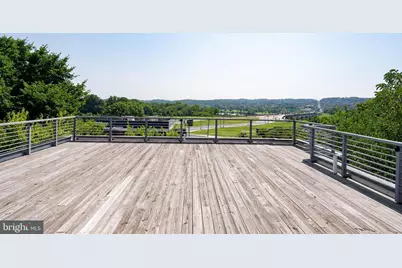 1516 K Street SE #2C, Washington, DC 20003 - Photo 3