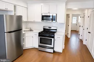 604 17th St NE, Washington, DC 20002 - Photo 1