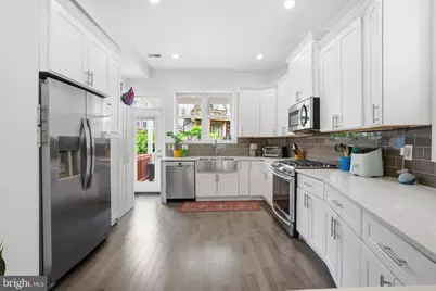 35 T Street NW, Washington, DC 20001 - Photo 11