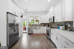 35 T St NW, Washington, DC 20001 - Photo 11