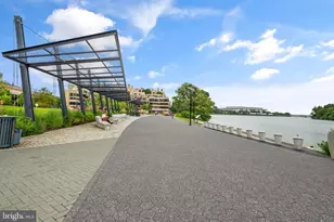 1062 Thomas Jefferson St NW, Washington, DC 20007 - Photo 51